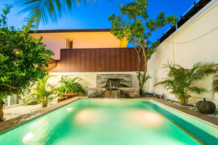 seaside villa 2 pools beach at 50m