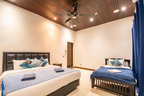 seaside villa 2 pools beach at 50m