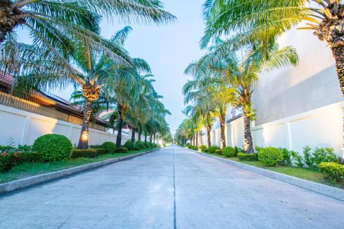 seaside villa 2 pools beach at 50m