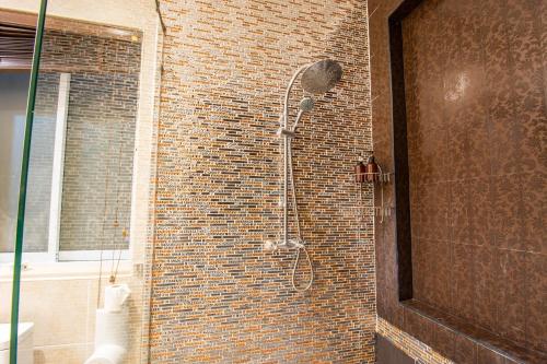 seaside villa 2 pools beach at 50m