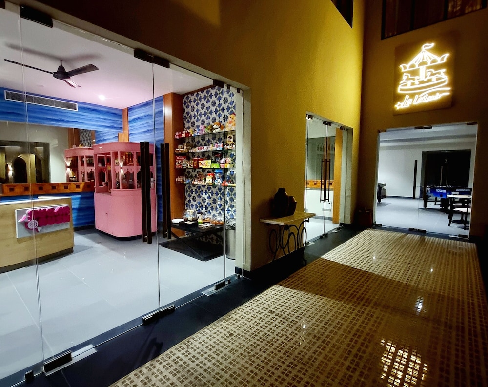 pramod lands end resort a member of radisson individuals