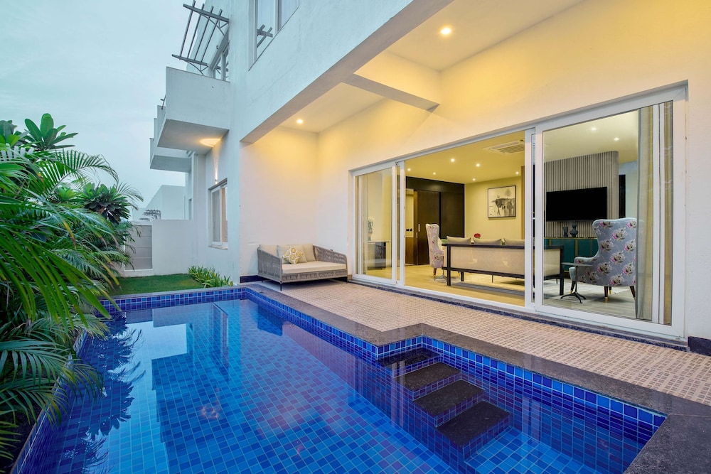 pramod lands end resort a member of radisson individuals