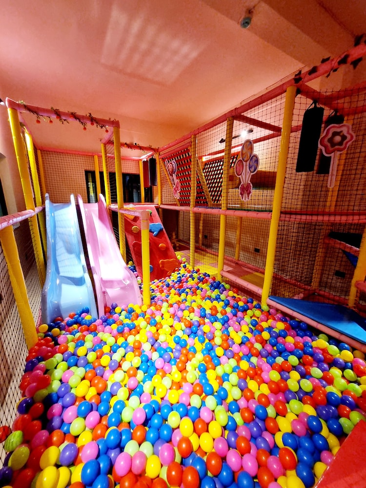 pramod lands end resort a member of radisson individuals