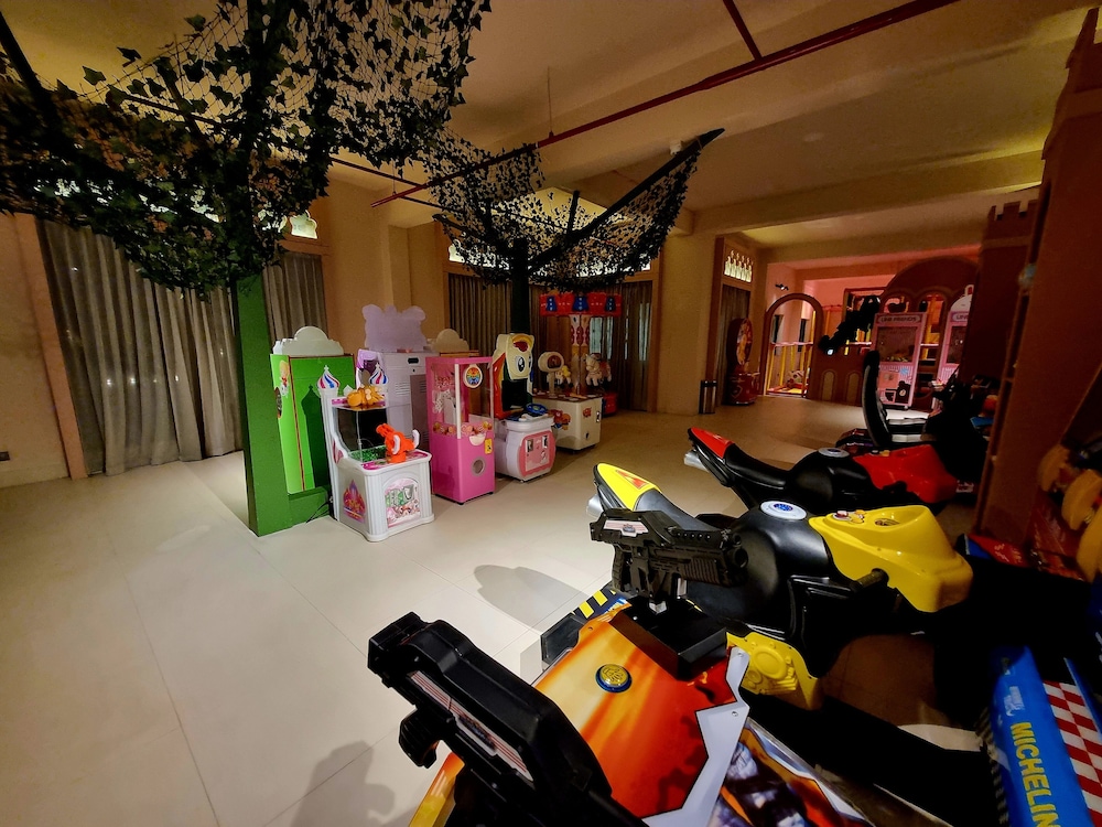 pramod lands end resort a member of radisson individuals