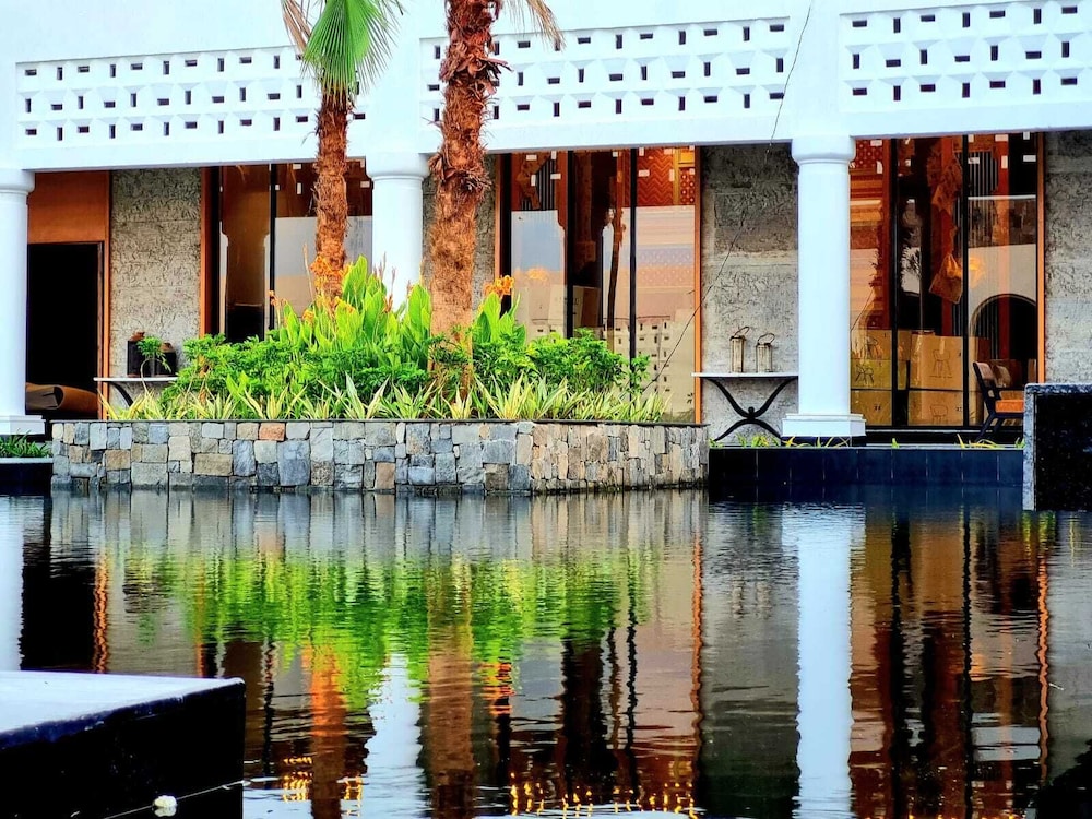 pramod lands end resort a member of radisson individuals