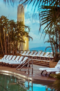 renaissance hong kong harbour view hotel