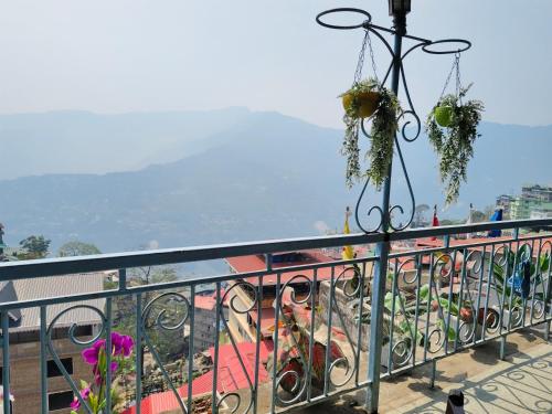 Lhonark Residency ,,5 star