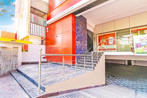 Hotel O R Square,,4 star