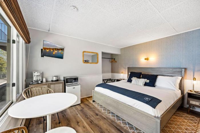 fresh coast motel