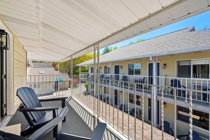 fresh coast motel