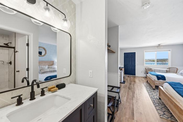 fresh coast motel