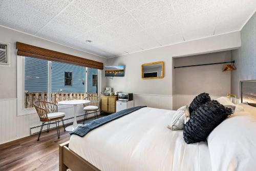 fresh coast motel