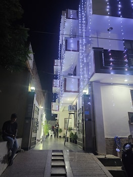 shri krishna divine dham