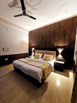 shri krishna divine dham