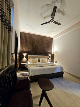 shri krishna divine dham