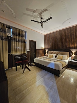 shri krishna divine dham