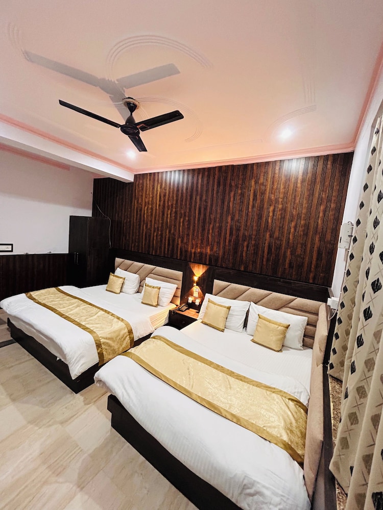 shri krishna divine dham