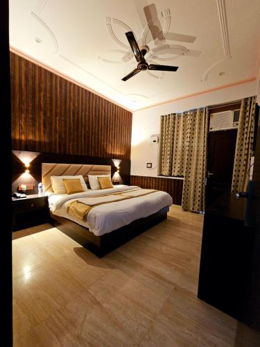 shri krishna divine dham