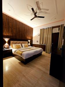 shri krishna divine dham