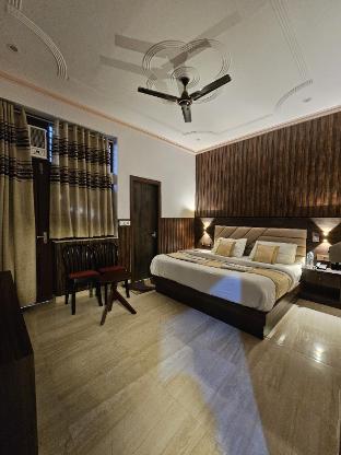 shri krishna divine dham