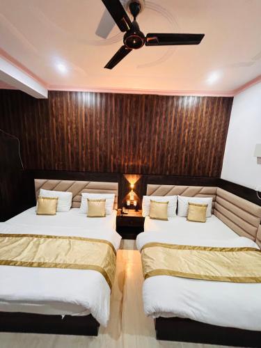 Shri Krishna Divine Dham,,4 star