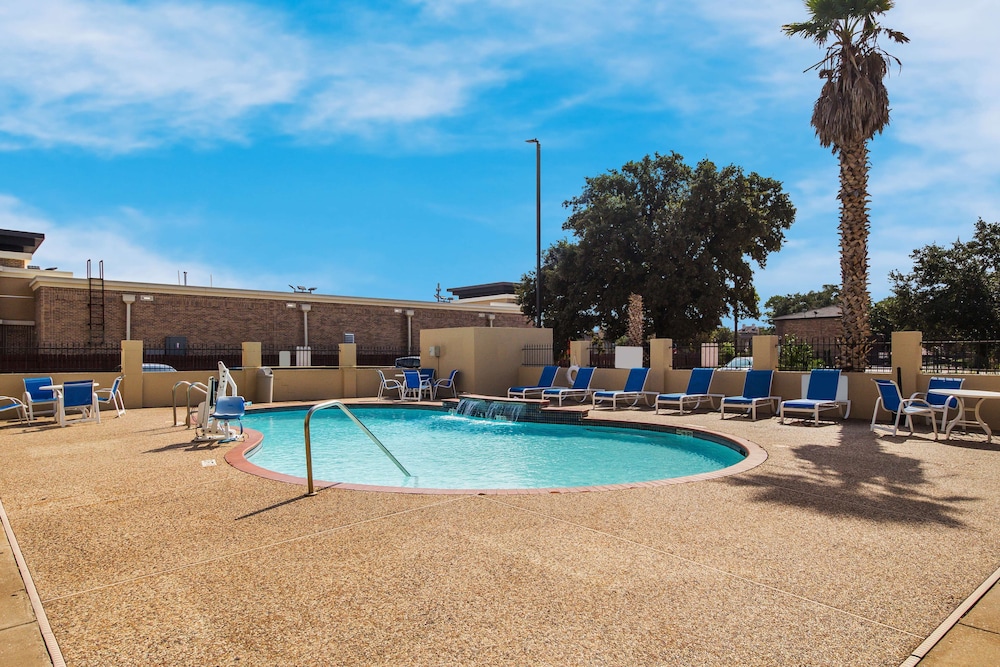 best western galleria inn and suites