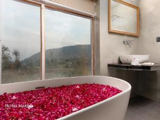 hotel marina drung waterfall by stay pattern