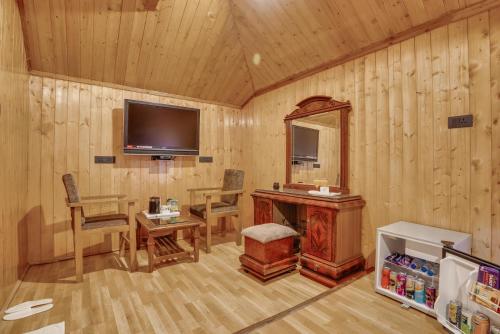 Hotel Marina Drung Waterfall By Stay Pattern,,4 star