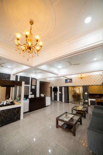 Hotel Metro Regency Inn,,3 star