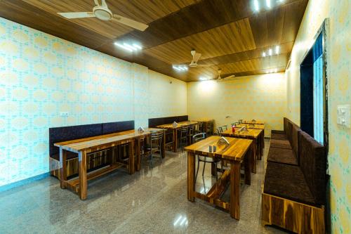 hotel metro regency inn