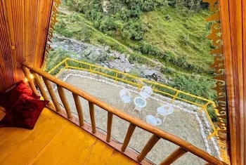 ashapuri cottage
