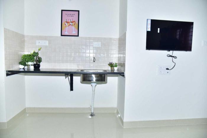 collection o locl colive and work sarjapur