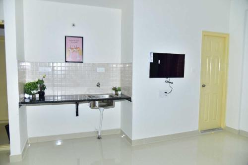 collection o locl colive and work sarjapur