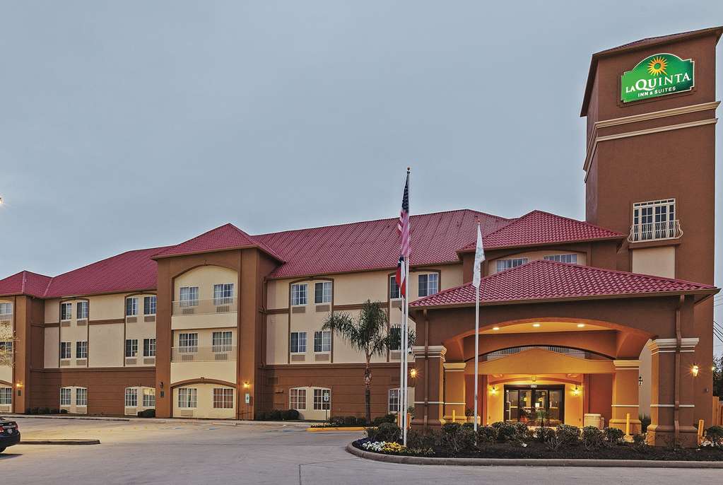 la quinta inn and suites by wyndham houston hobby airport
