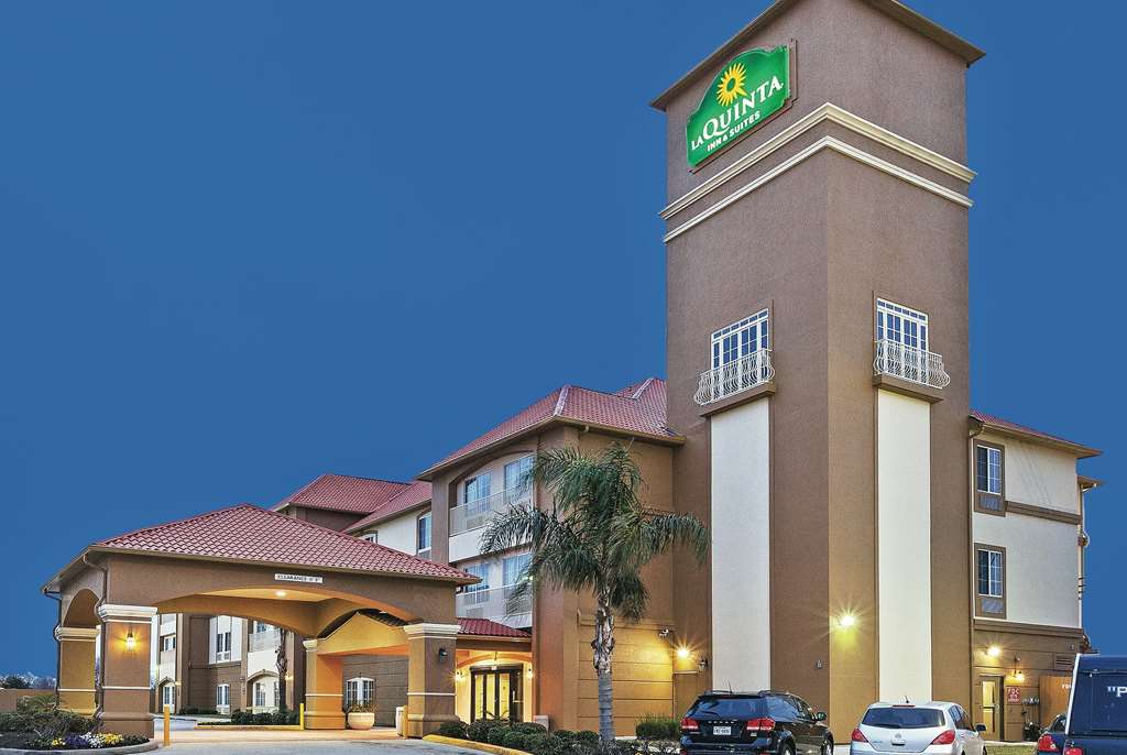 la quinta inn and suites by wyndham houston hobby airport