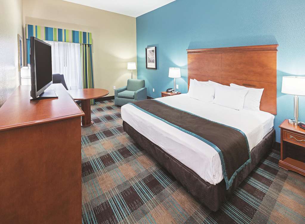 la quinta inn and suites by wyndham houston hobby airport