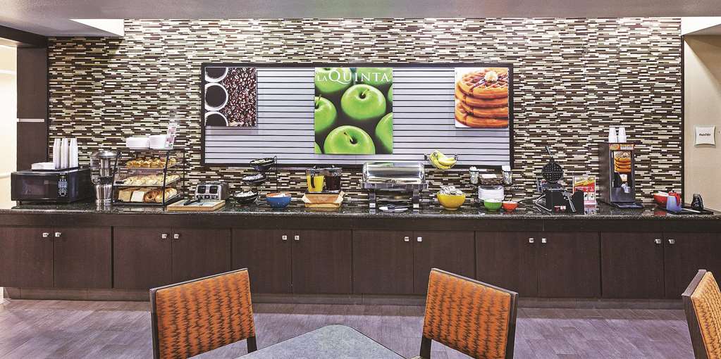 la quinta inn and suites by wyndham houston hobby airport