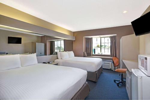 microtel inn and suites by wyndham houston