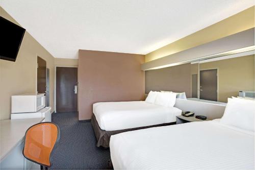 microtel inn and suites by wyndham houston