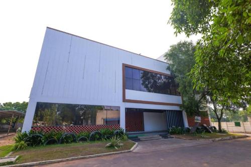 lazo avarta resort and convention centre pondicherry