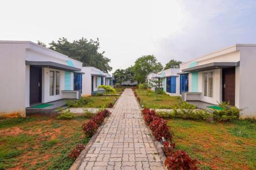 King Avarta Resort And Convention Centre Pondicherry,,3 star