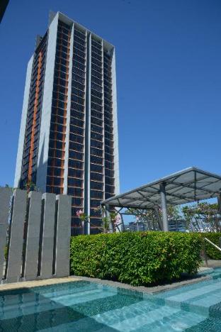 Ka1707  Cyberjaya-Sanitised-Netflix-Wifi- Parking,,4 star
