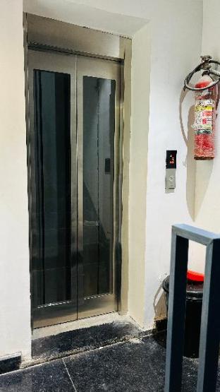 Hotel Lions Lounge,,5 star