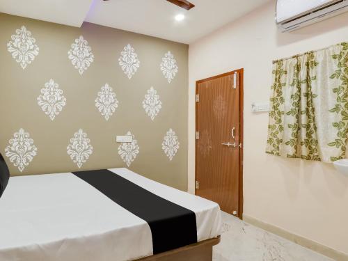 Hotel O Bss Inns Hotels,,3 star