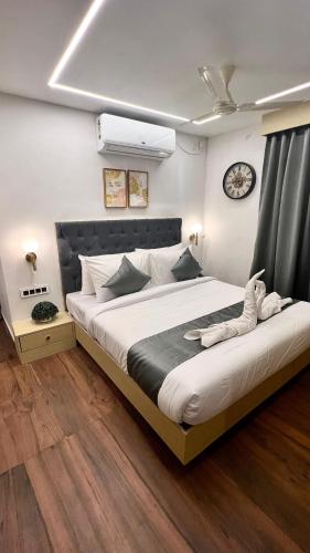 Wild Wings Premium Hotel,,3 star