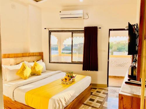 hotel vallabh with lake facing balcony