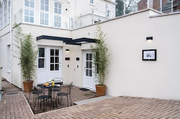 Commandery Vaults,,4 star