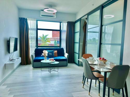 jesselton quay kota kinabalu city centre lw suites