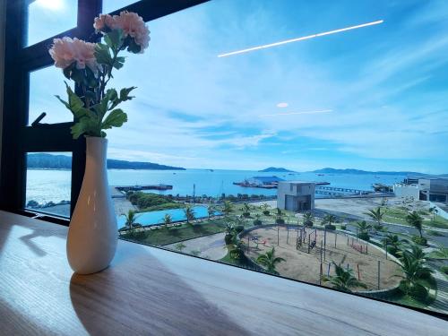 jesselton quay kota kinabalu city centre lw suites