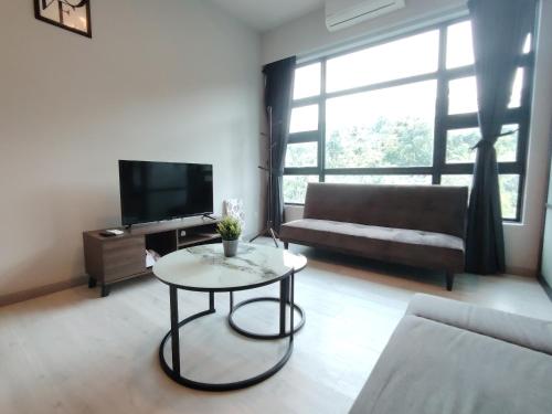 jesselton quay kota kinabalu city centre lw suites